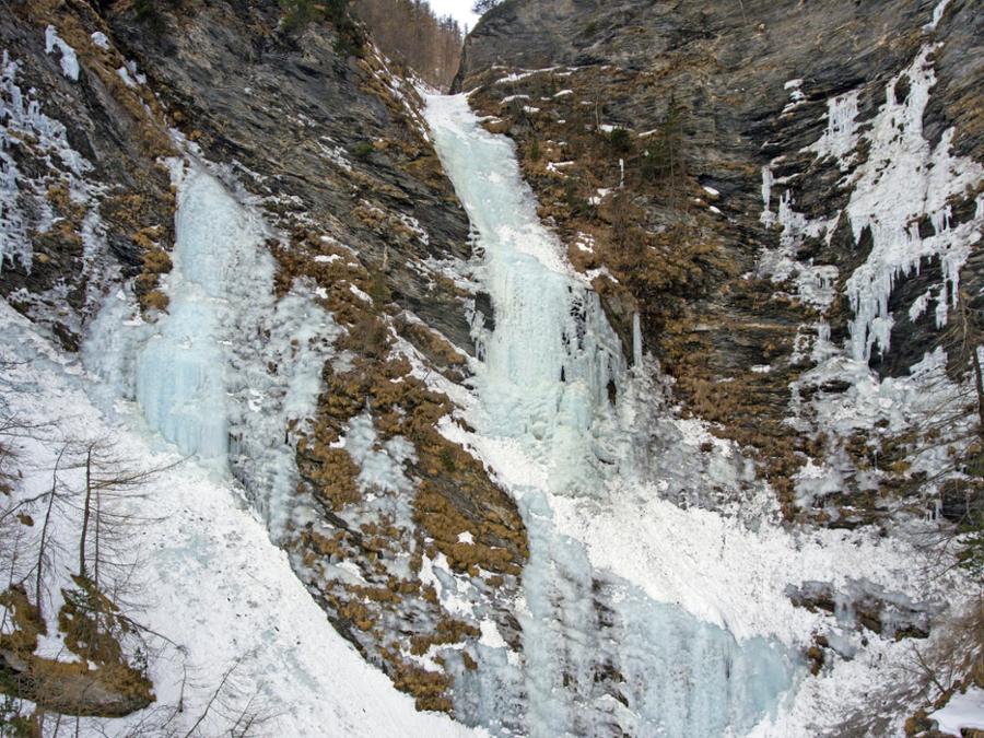 RIFUGIO BAGNOUR